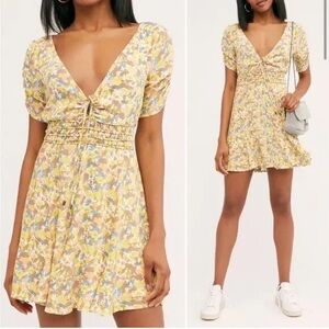 Free People ‘Forget Me Not” Dress in Floral Yellow Print size 6